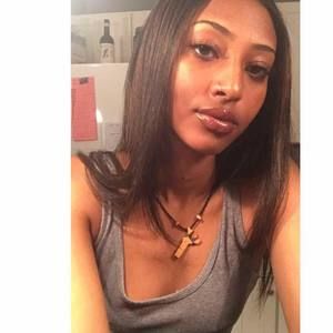 Meet your Posher, Luna